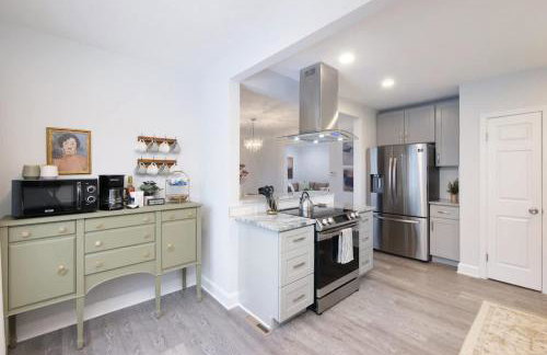 Family Friendly 4 BR Home Close To Downtown CLE! - Foto 18