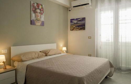 De Rosa Home Appartamento 4 posti letto, vicino al centro e al mare, con terrazza, aria condizionata, parcheggio privato e wifi - Foto 7
