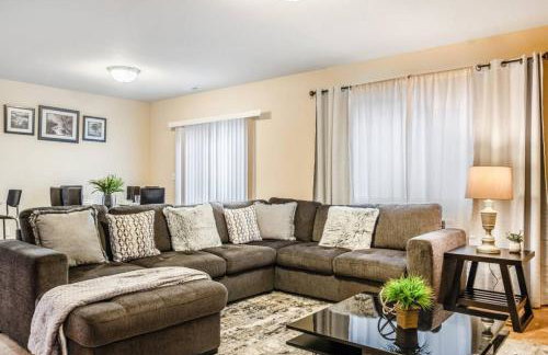 Serene Craftsman Near Boeing Everett - Photo 20