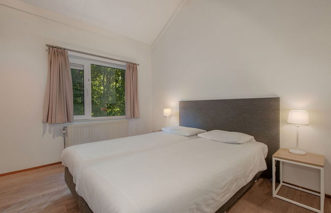 Bungalow in Zeeland Near Sandy Beaches - Photo 3