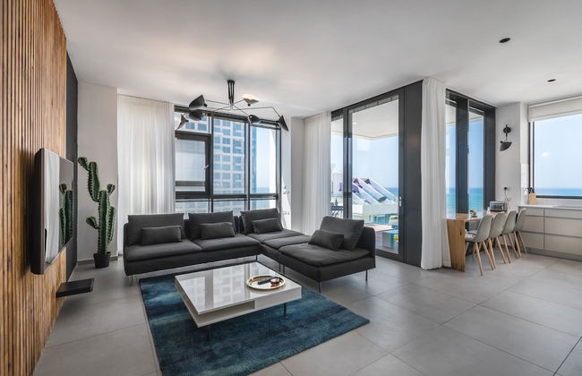 Front of Beach next to RoyalBeach Hotel - Foto 12