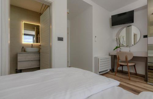 Villa Isabel - Luxury Apartments with Heated Pool & Sea View - Foto 47