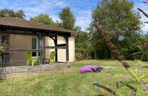 F1 noir/anis, avec terrasse couverte et jardin (E) - Foto 3