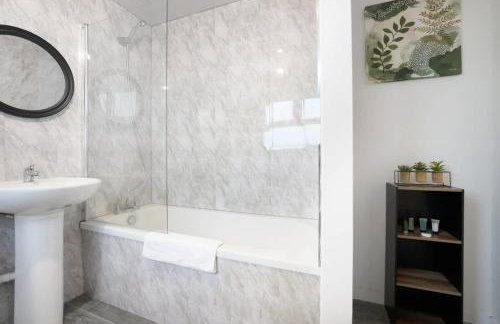 NEW! 4BR in Stanley - Photo 27