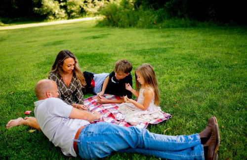 Luxury Barndo with Hot Tub, Indoor Sports Court, Private Acreage, and Near Notre Dame - Foto 70