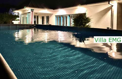 Ferienhaus Villa EMG Gelsenkirchen nah Essen Dortmund mit Pool und Garten für Familien Gruppen bis 21 Personen - Foto 9