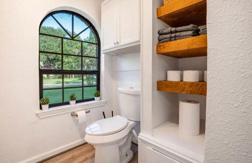 Kemah Boardwalk Retreat Sleeps 7 King Bed - Foto 2