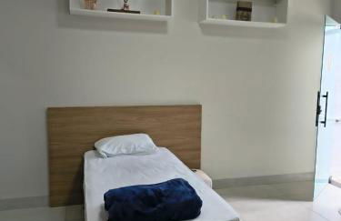 Flat 01 - Zona Sul Prox UMC, Shopping e Pátio Vinhedos - Foto 12