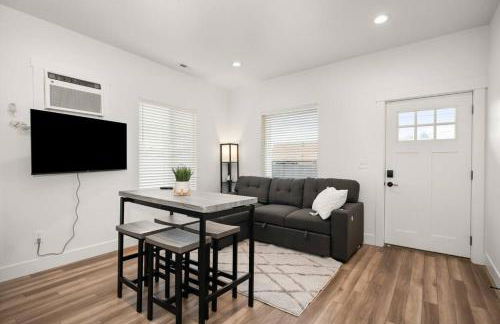 Updated Family Friendly Hillyard Gem NEW HOT TUB! - Foto 31