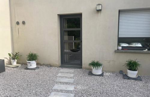 Glass and wood designer villa with garden in centertown - Foto 56