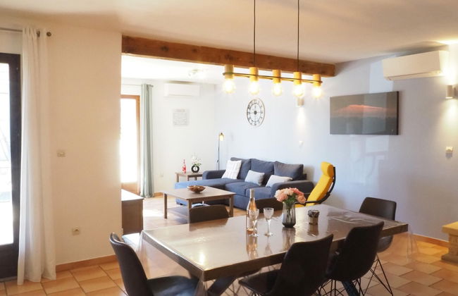 House in Vaison-la-romaine With Pool - Photo 9