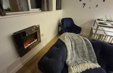 Sapphire Luxe- Basingstoke Sleeps 4 with Free Parking - Foto 7