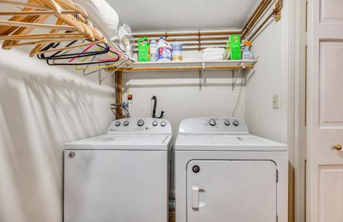 Lakefront Bristol Vacation Rental - Hike and Ski! - Foto 21