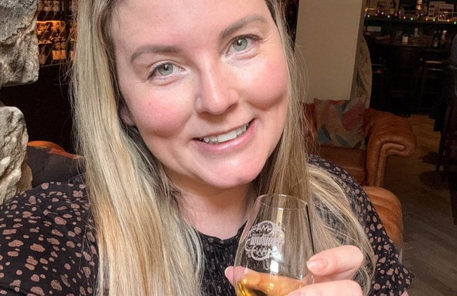 Explorez Glasgow : Visite à pied du Scottish Rogue Whisky Bar - Photo 2