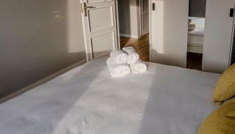 3BR Flat by Casa da Música, Central, Sleeps 6, 2D - Foto 4, towels, wardrobe