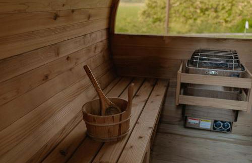 Bluffview on the River with a hot tub sauna pool table and more - Foto 64