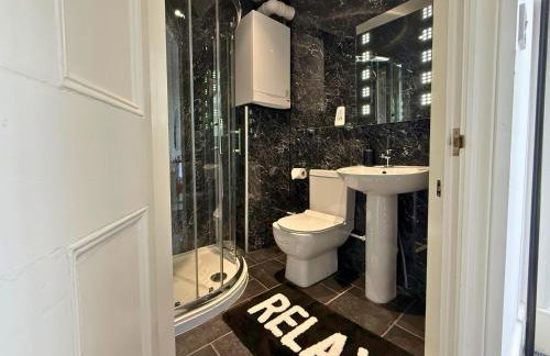 Smart 3-Bed in Hexham-Ideal for Workers & Families - Photo 20