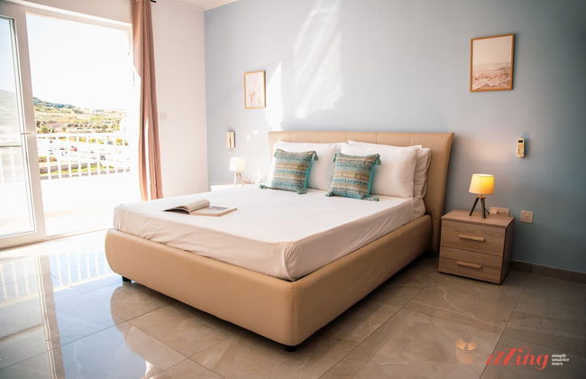 Seafront Penthouse With Unobstructed Sea Views - Photo 8