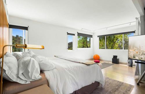 Hilltop Designer Midcentury Modern 4BR Pool HotTub - Foto 27