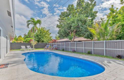 Spacious 4 bedrooms, 2 bathroom house with pool - Photo 15