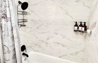 Modern and Cozy 3BR Retreat Perfect for Families or Big Group - Foto 26