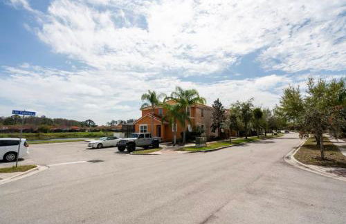 Family Home 20 min Disney 4BR Heated Pool BBQ - Foto 21