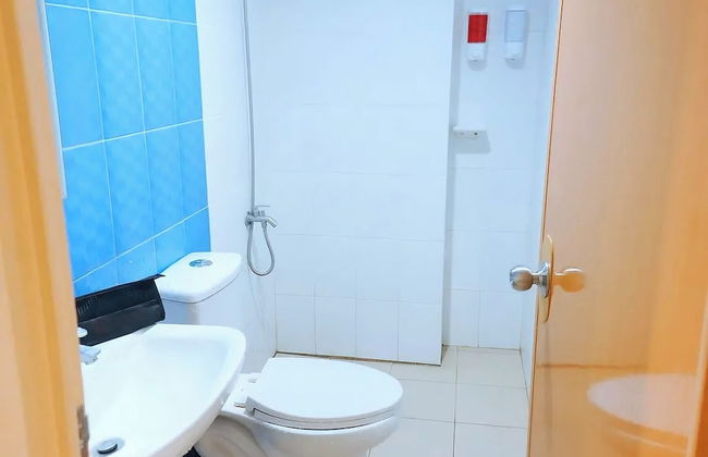 Maple Residences - Photo 9