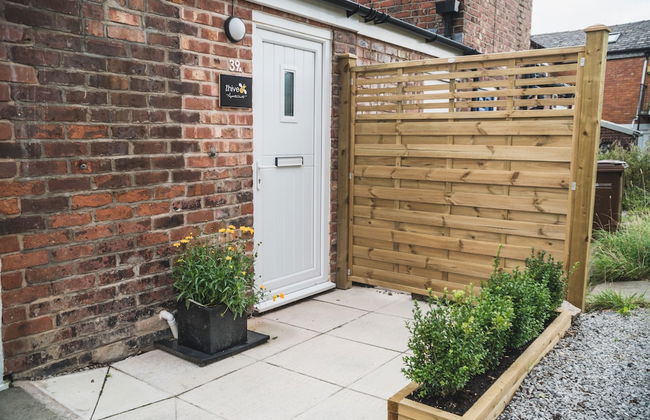 The Hive Apartment - Photo 17