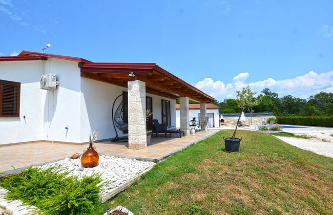 Picturesque Paradise Holiday Home With Pool - Foto 30