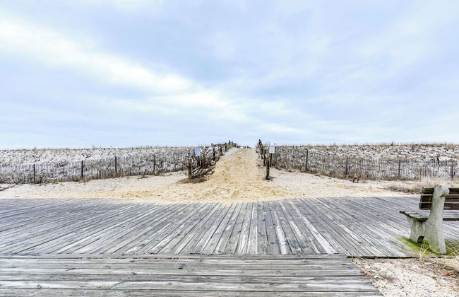 Beachfront Lavallette Home - 2 Mi to Casino Pier! - Foto 45