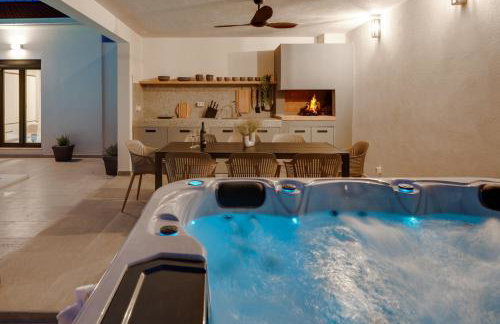 Apartment Gironi with Pool, Jacuzzi - Photo 34