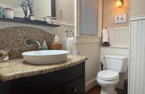 Private Heated Pool - Sound to Shore - 1930s Tudor - Foto 38