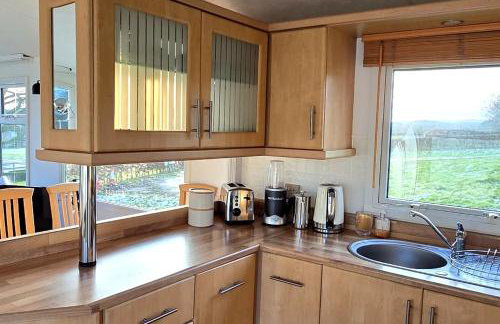 'Runway View' at Shobdon Airfield, Herefordshire - Photo 7