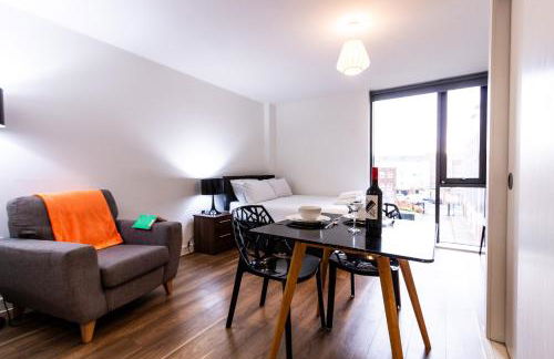 Stunning Centrally Located Studio Apt - Foto 19