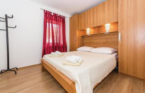 Four-Bedroom Holiday Home In Primosten - Foto 30