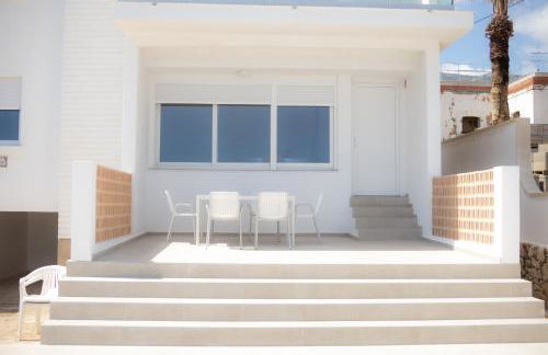 Vistas y terraza panorámica frente al mar en Denia, Las Rotas - Photo 5