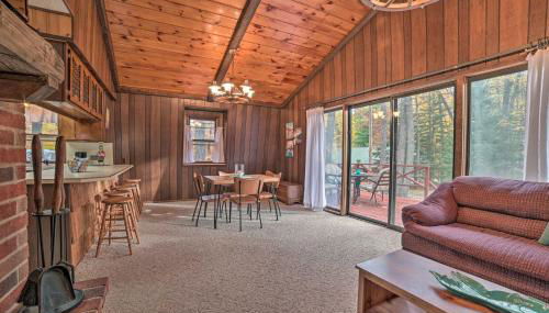 Less Than 3 Mi to Higgins Lake Roscommon Cabin with Deck - Foto 4