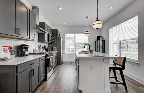 Downtown 1 mi Sleeps 6 wRooftop 3BR 4BED New built Modern Stylish Luxury - Foto 24