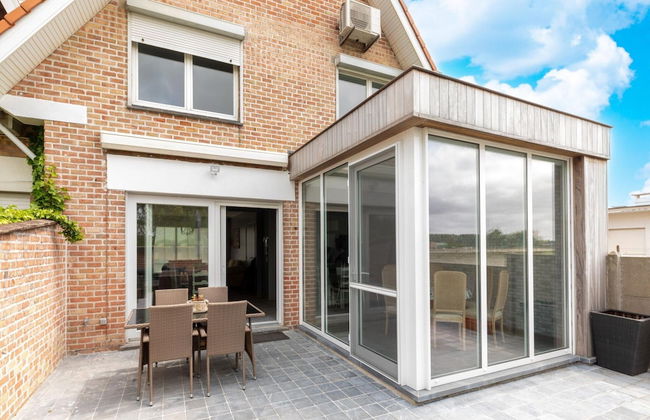 Modern Villa w/ Private Yard - Foto 39