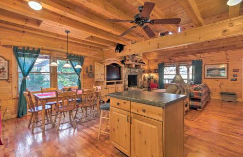 Lake Lure Log Cabin with Grill, Near Hiking! - Foto 9