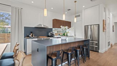 Luxury Group Retreat - Pool, Hot Tub, EV Station - Foto 4, stove, dishwasher