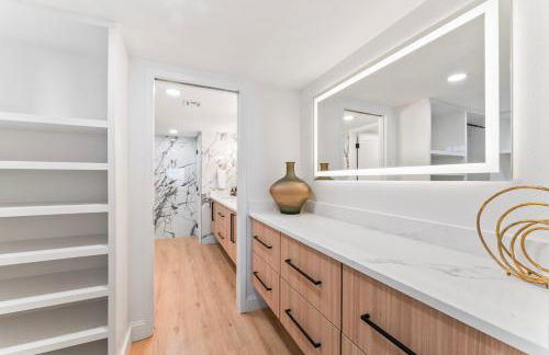 Newly Reno Beachfront Escape I Steps to Beach - Foto 24