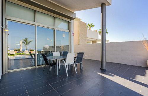 Villa Elisabetta, Luxury Villa with Heated Pool Ocean View in Adeje, Tenerife - Foto 17