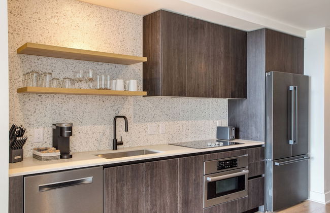 The Natiivo by AvantStay – Modern High-Rise with Rooftop Pool & Skyline Views - Foto 44