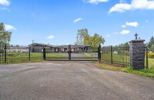 22 Acres Home with hot tub minutes from Ilana Casino - Foto 1