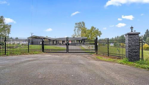 22 Acres Home with hot tub minutes from Ilana Casino - Foto 1