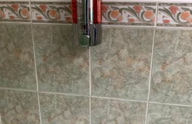 Spacious semi detached house - Photo 24