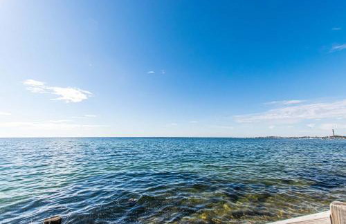 East End Condo Across from Assoc Beach - Foto 16