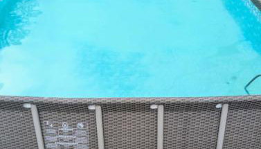 The Retro Pad - Large Yard and Foosball Table - Foto 5