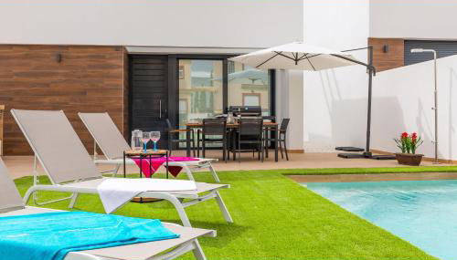 Luxurious & Comfy by Fidalsa - Photo 3